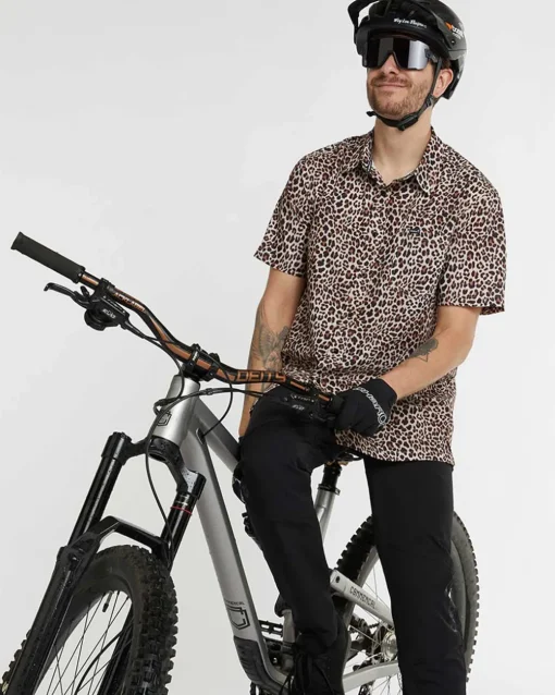 DHaRCO Mens Tech Party Shirt |