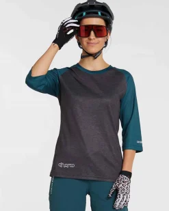 Women DHaRCO Womens 3/4 Sleeve Jersey |