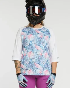 Women DHaRCO Womens 3/4 Sleeve Jersey |