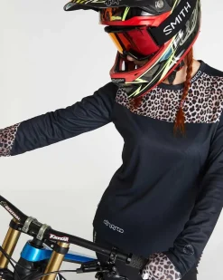 Women DHaRCO Womens Gravity Jersey |