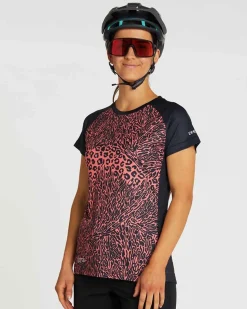 Women DHaRCO Womens Short Sleeve Jersey |
