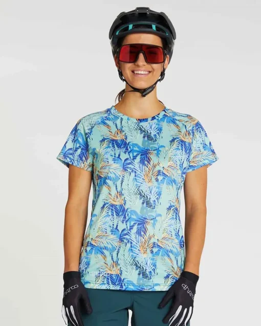 Women DHaRCO Womens Short Sleeve Jersey |