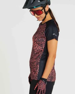 Women DHaRCO Womens Short Sleeve Jersey |