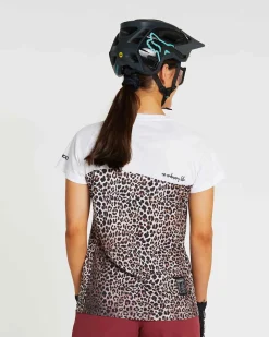 Women DHaRCO Womens Short Sleeve Jersey |