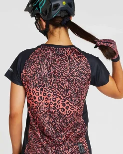 Women DHaRCO Womens Short Sleeve Jersey |